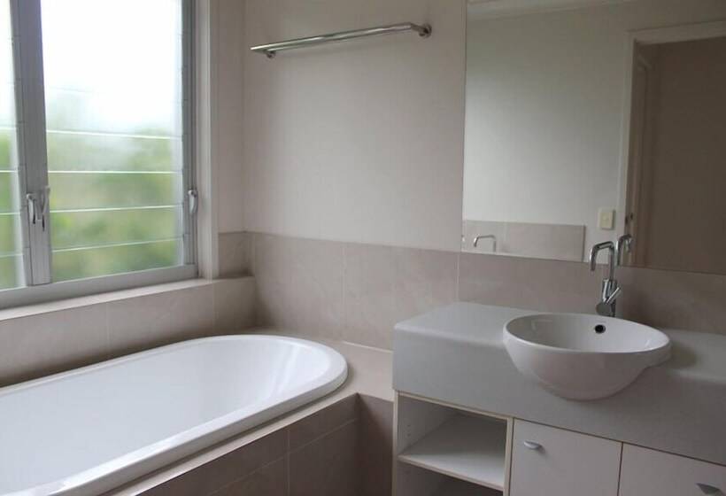 Ohana Tangalooma Beach House