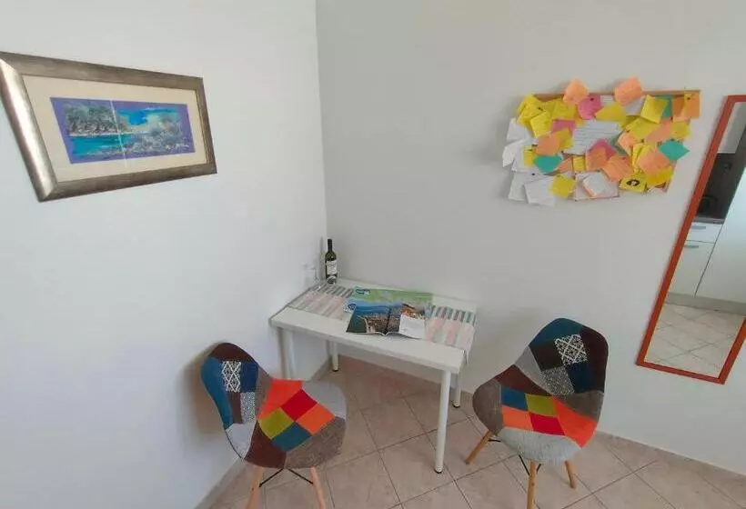 ペンション The Nice Dreams Studio Apartment