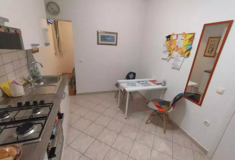 ペンション The Nice Dreams Studio Apartment