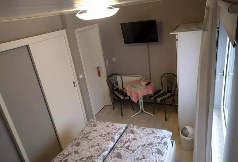 Pension Marion