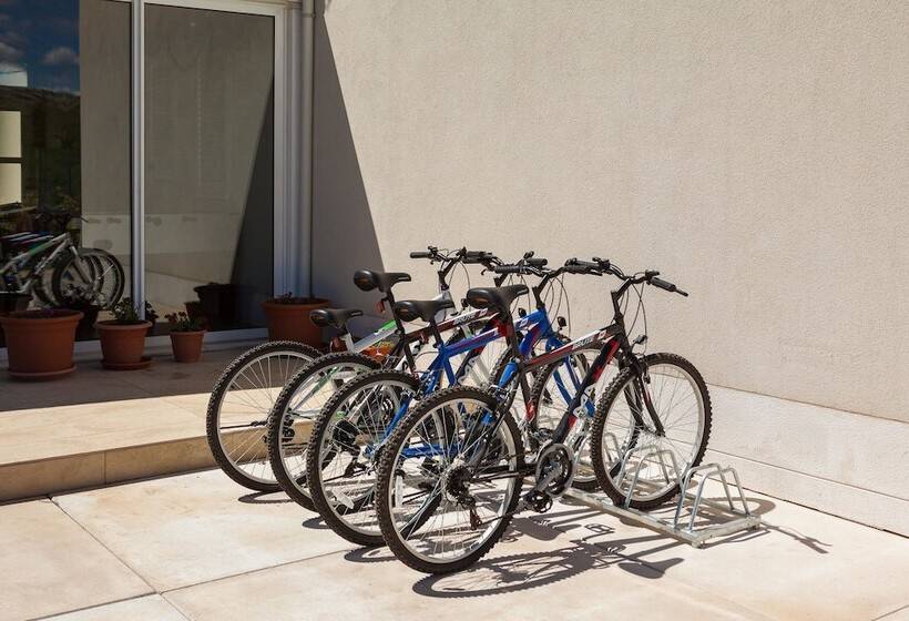 Stunning Villa Sofia With Heated Pool In Split Hinterland