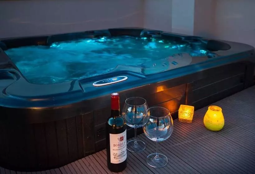 Stunning Villa Sofia With Heated Pool In Split Hinterland