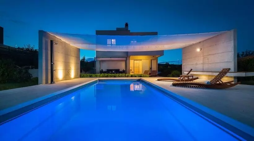Stunning Villa Sofia With Heated Pool In Split Hinterland