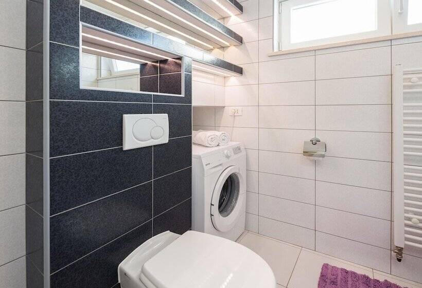 Stunning Villa Sofia With Heated Pool In Split Hinterland