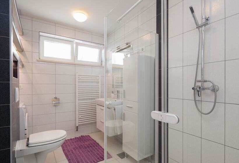 Stunning Villa Sofia With Heated Pool In Split Hinterland