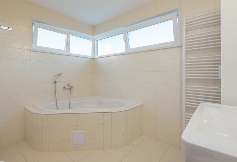 Stunning Villa Sofia With Heated Pool In Split Hinterland