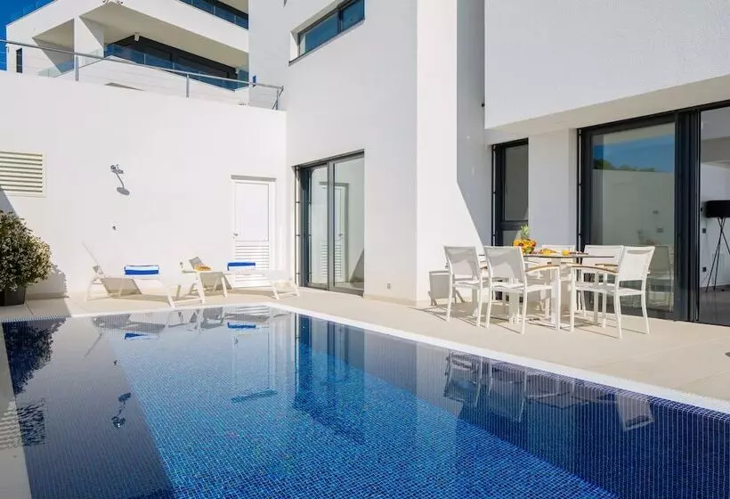 Villas Baotic