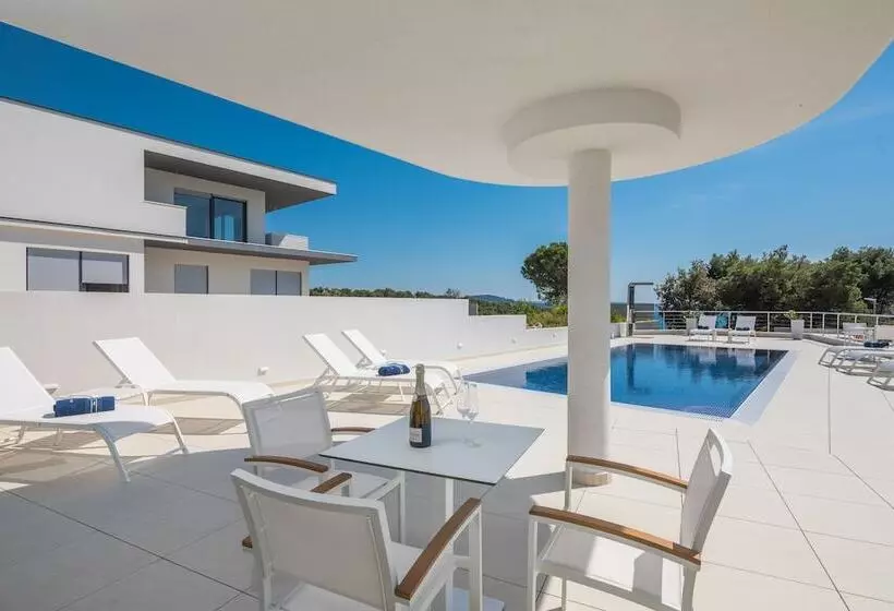 Villas Baotic