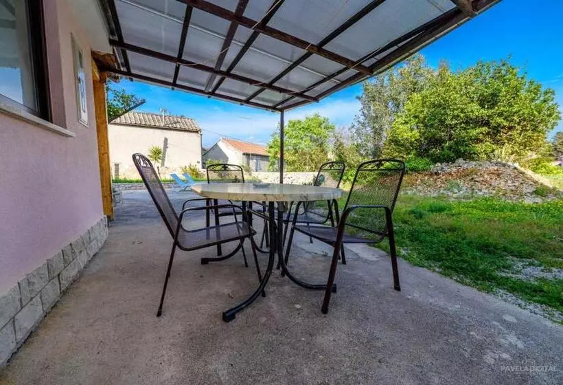 Apartment Alen