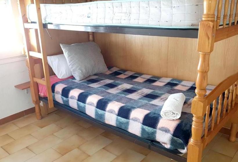 Cozy Apartment In L Ametlla De Merola 73 M² For 4 Guests