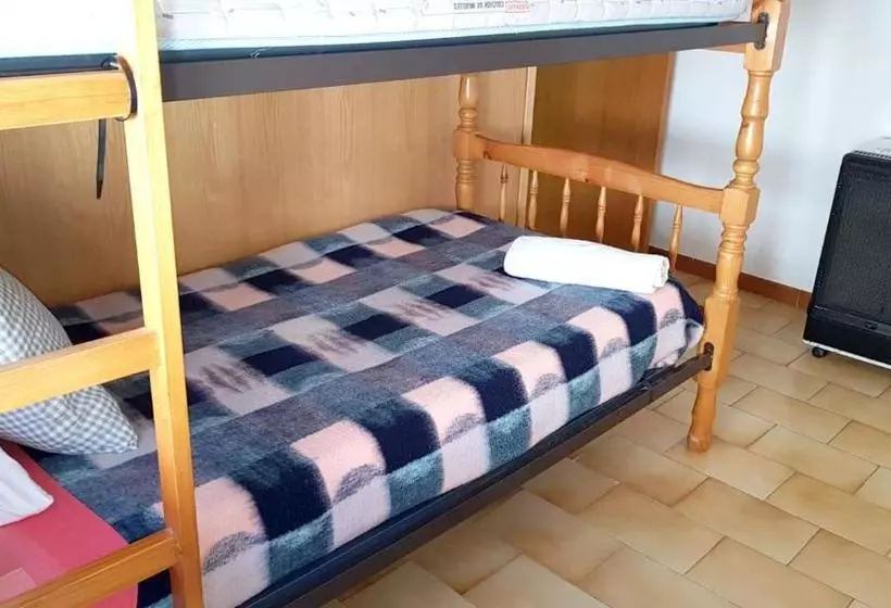 Cozy Apartment In L Ametlla De Merola 73 M² For 4 Guests