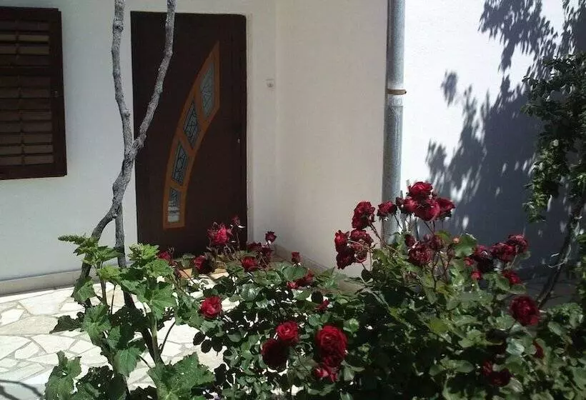 Apartments Villa Velin