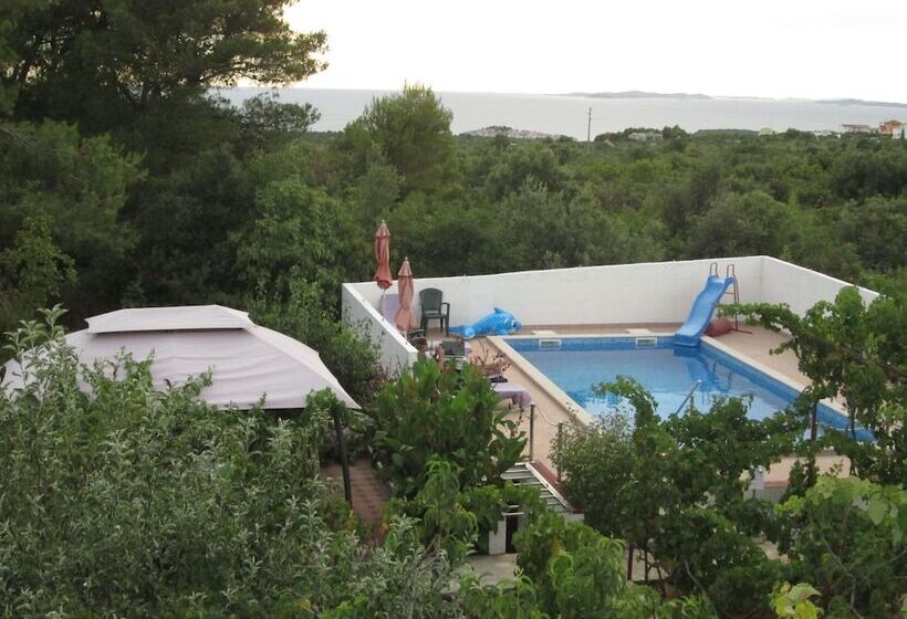 Apartments Villa Velin