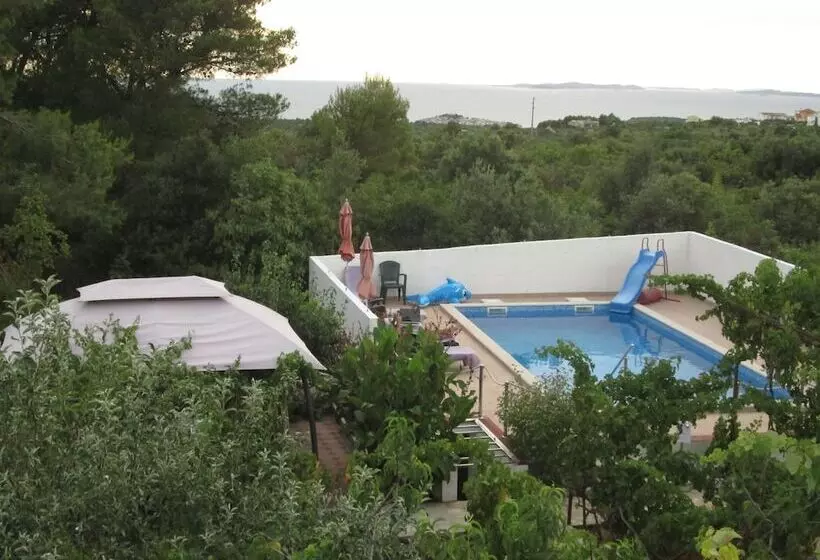 Apartments Villa Velin