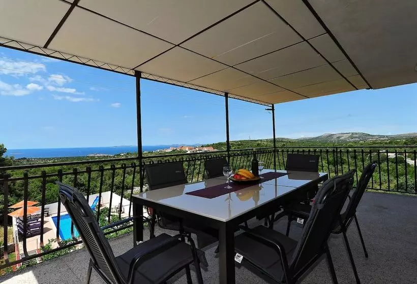 Apartments Villa Velin