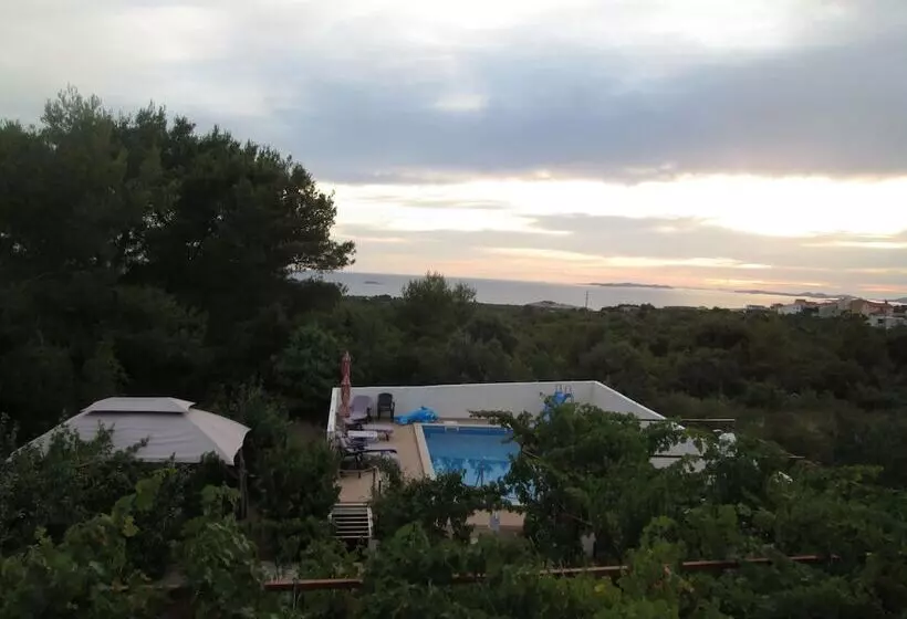 Apartments Villa Velin