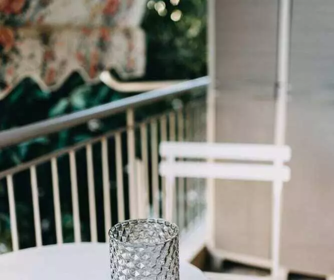 Best House Attiki Metro