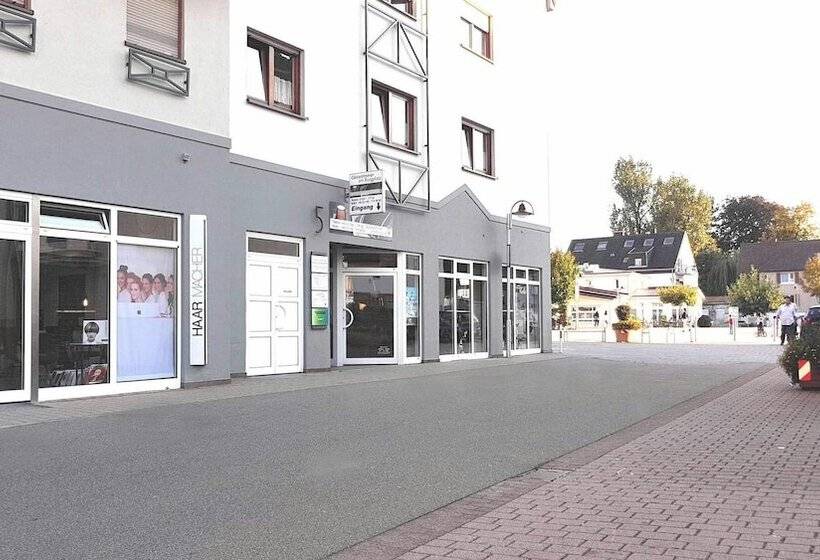 Пансион Boardinghouse Sinsheim Zentral Am Burgplatz