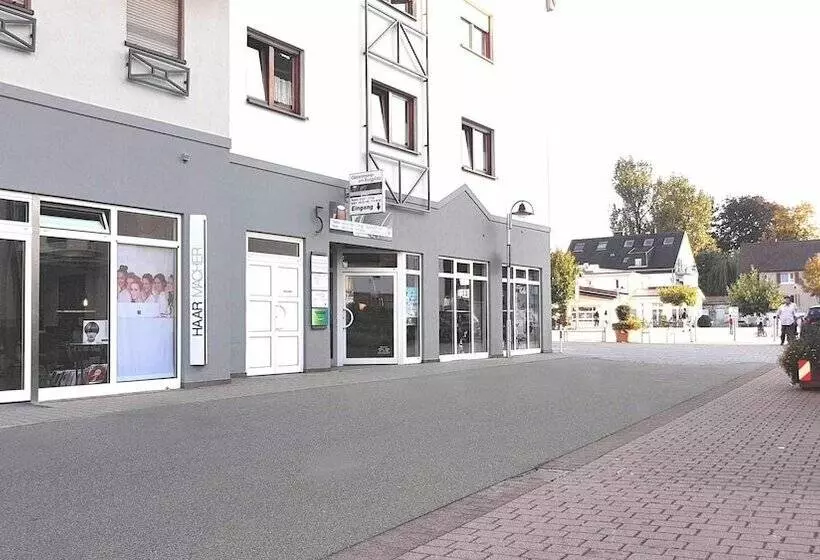 Majatalo Boardinghouse Sinsheim Zentral Am Burgplatz