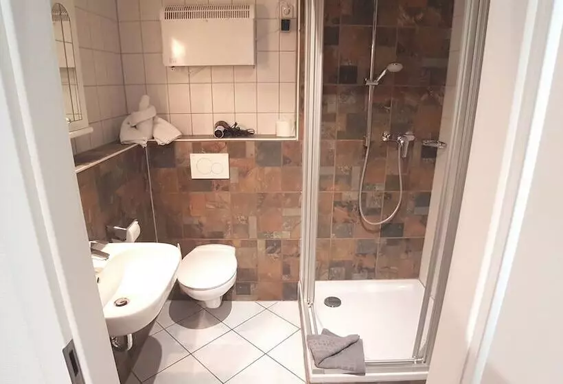 Majatalo Boardinghouse Sinsheim Zentral Am Burgplatz