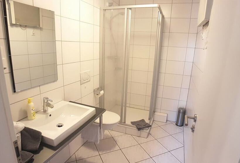 Пансион Boardinghouse Sinsheim Zentral Am Burgplatz