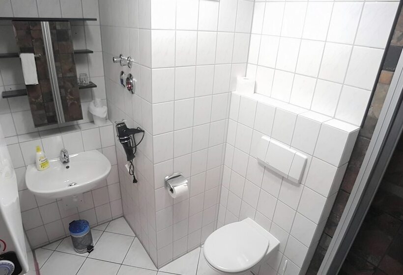 Пансион Boardinghouse Sinsheim Zentral Am Burgplatz