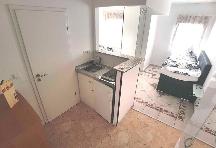 Пансион Boardinghouse Sinsheim Zentral Am Burgplatz