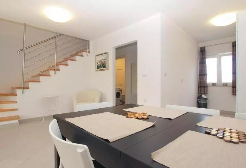 House Christian 1581