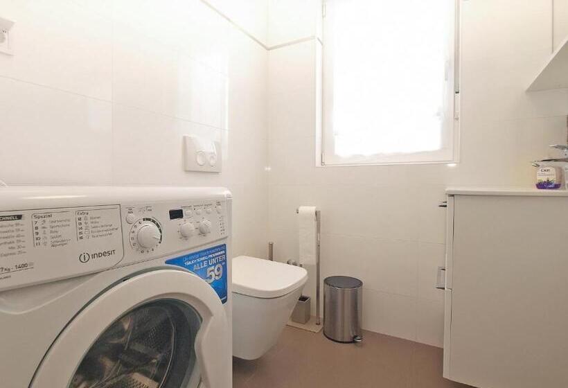 House Christian 1581