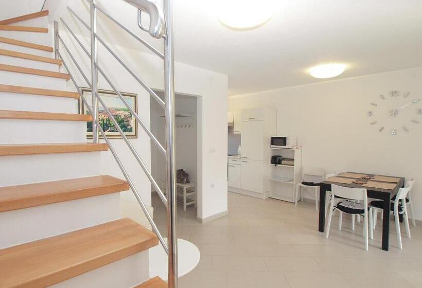 House Christian 1581