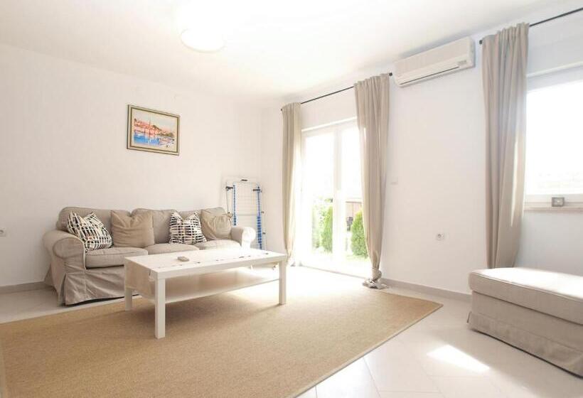 House Christian 1581