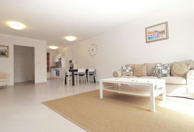 House Christian 1581