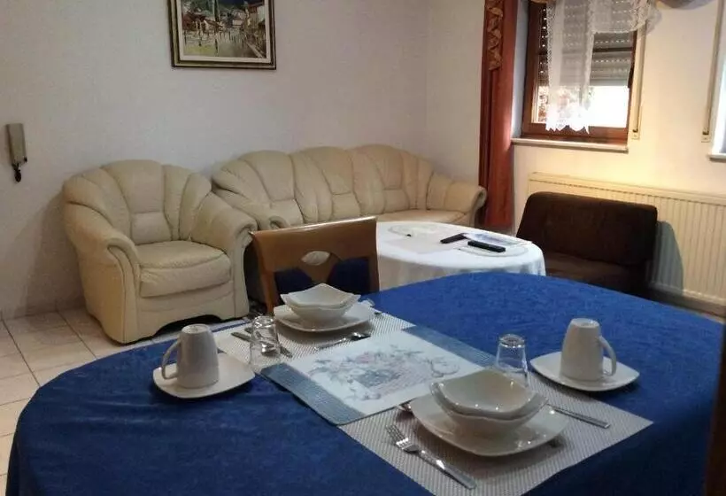 Majatalo Mountain View Rooms