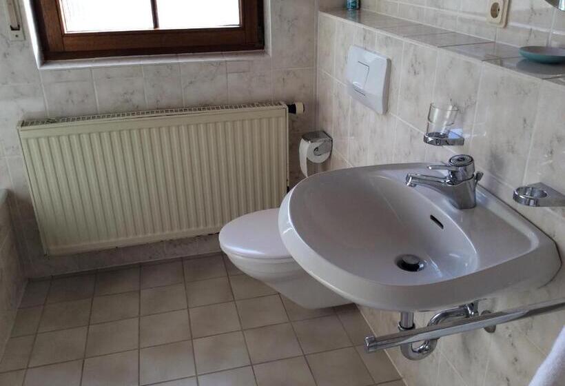 פנסיון Mountain View Rooms