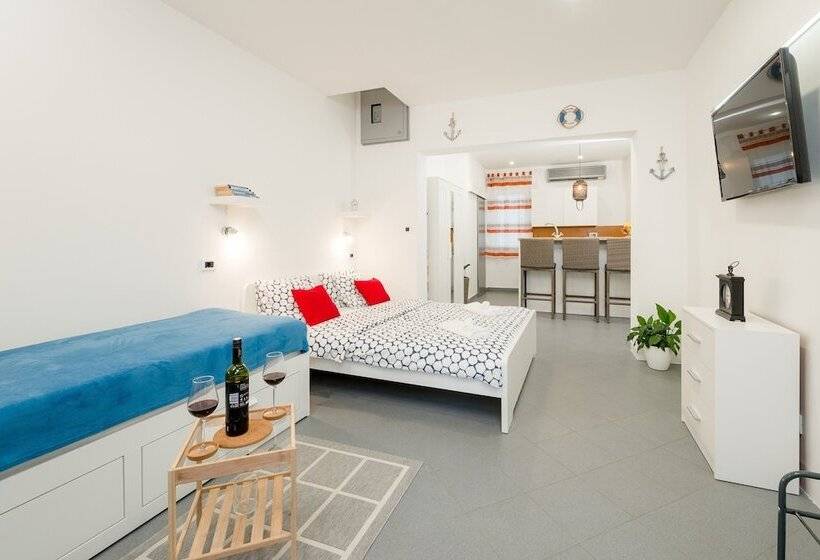 Studio Apartment Sesula