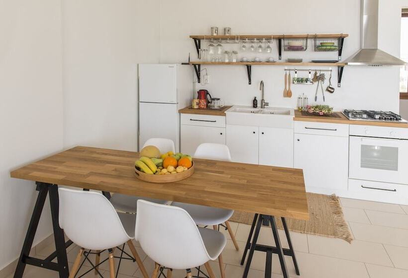 Syros Wellness Luxury Suites