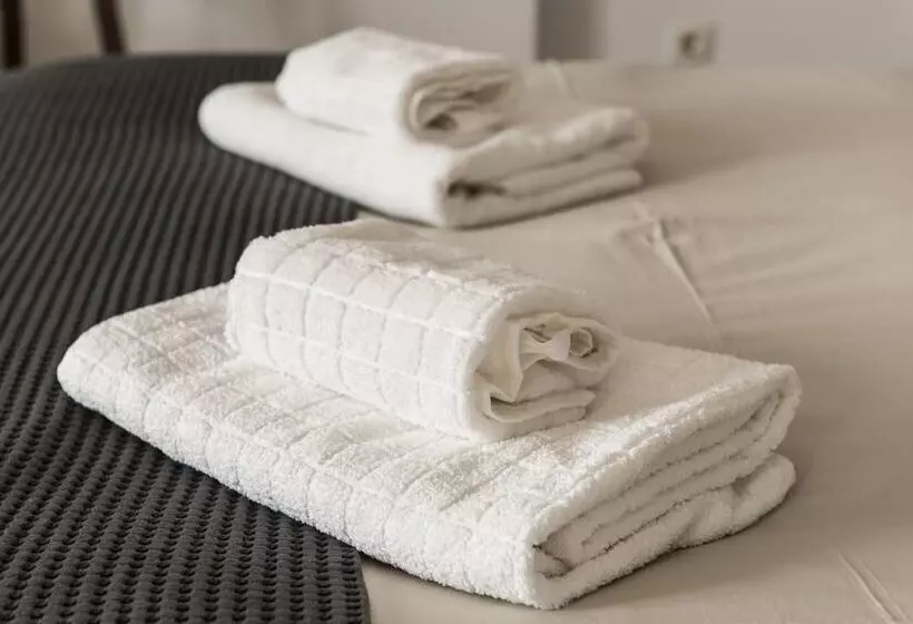 Syros Wellness Luxury Suites