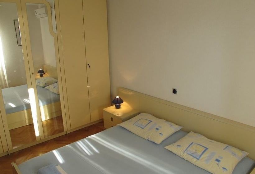Apartment Dado
