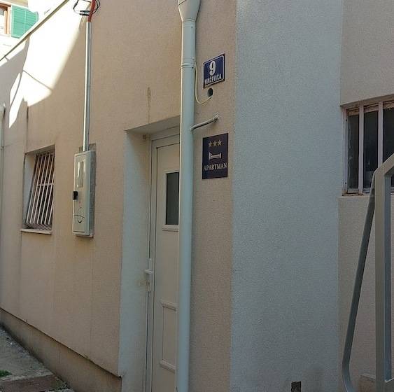Apt Lavender On Nincevica St 1 Br Apt 5 Min To The Old Town Of Split
