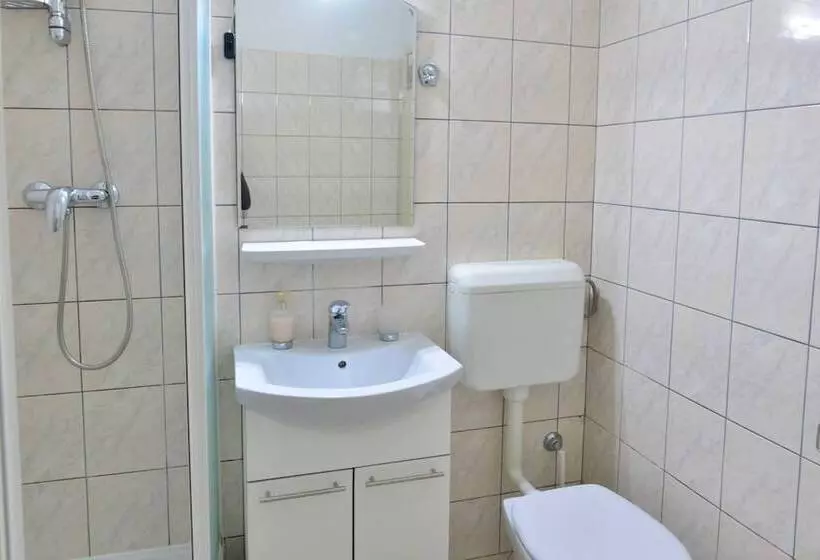 Apt Lavender On Nincevica St 1 Br Apt 5 Min To The Old Town Of Split