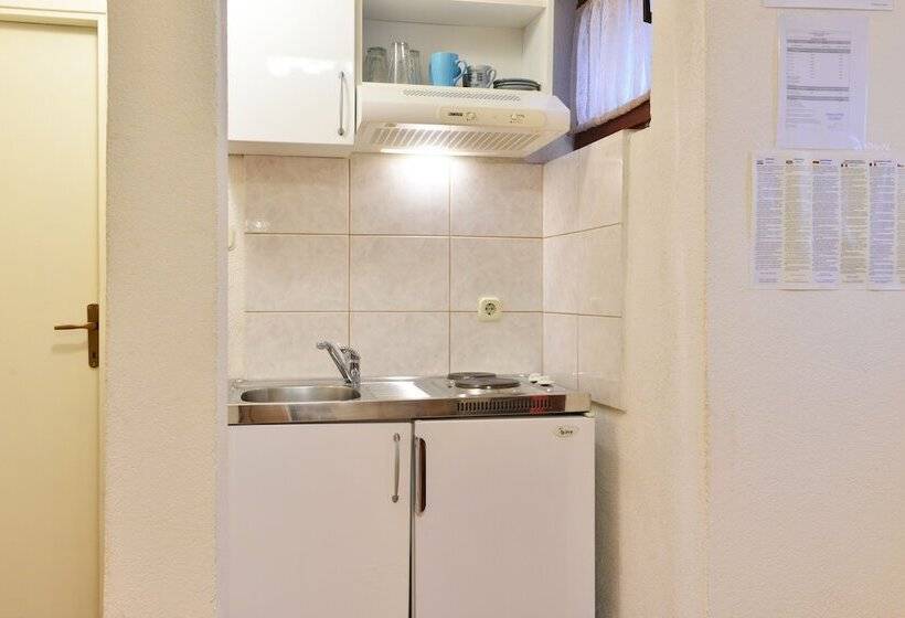 Apt Lavender On Nincevica St 1 Br Apt 5 Min To The Old Town Of Split