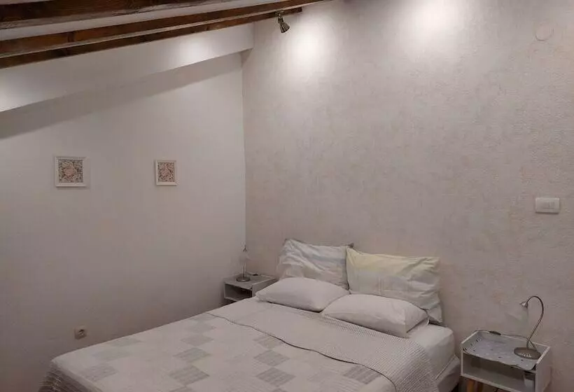 Apt Lavender On Nincevica St 1 Br Apt 5 Min To The Old Town Of Split