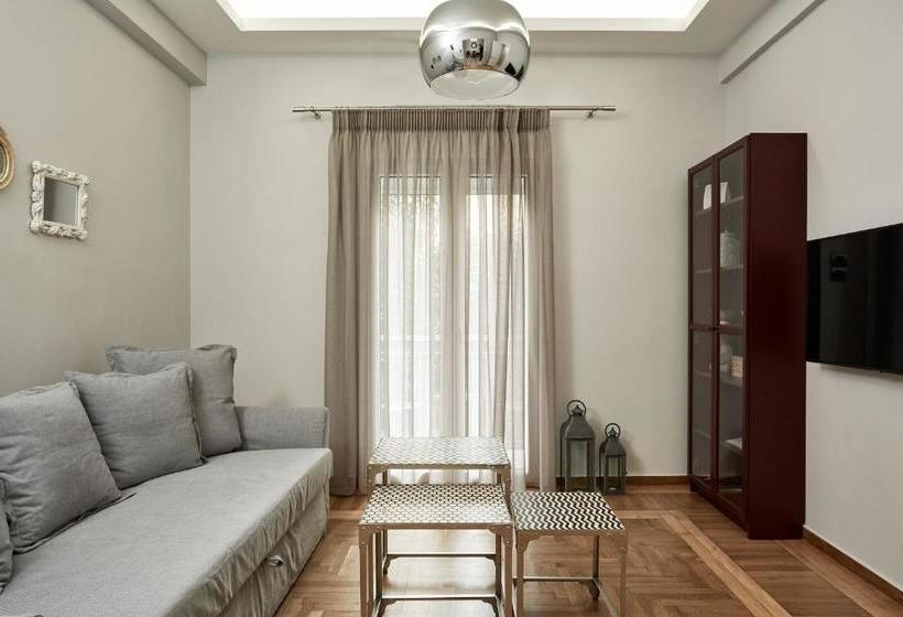 Charming Studio Apartment