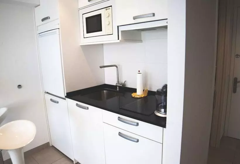 Cozy Loft In Front Of The Sea