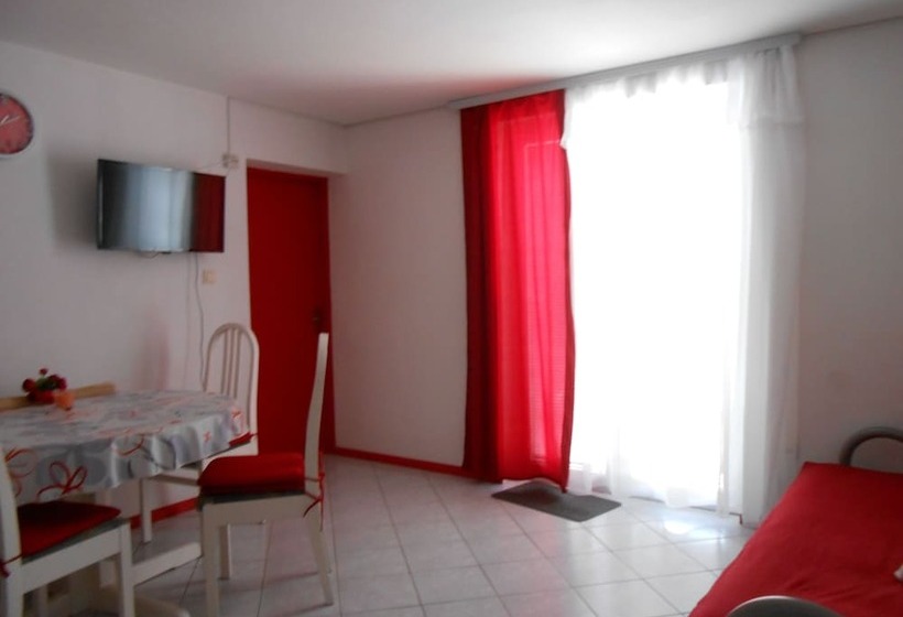 Vodice Boutique Apartments Julia