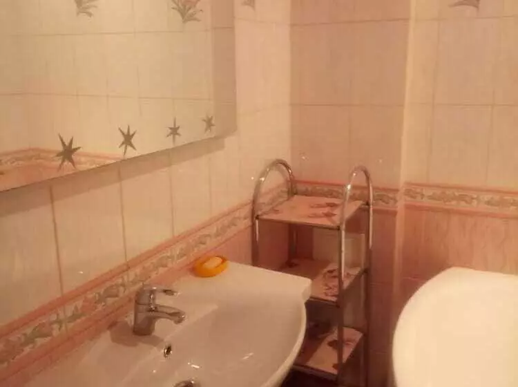 Apartment On Maksima Gorkogo 32