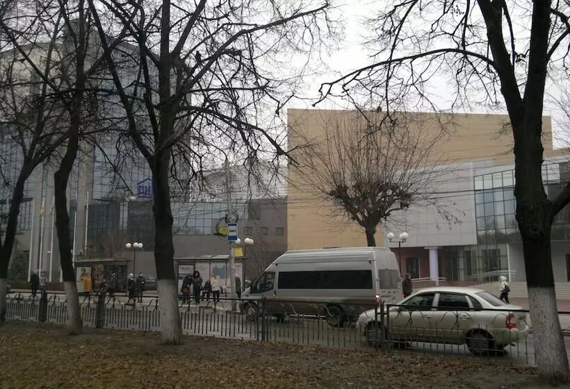 Apartment On Maksima Gorkogo 32