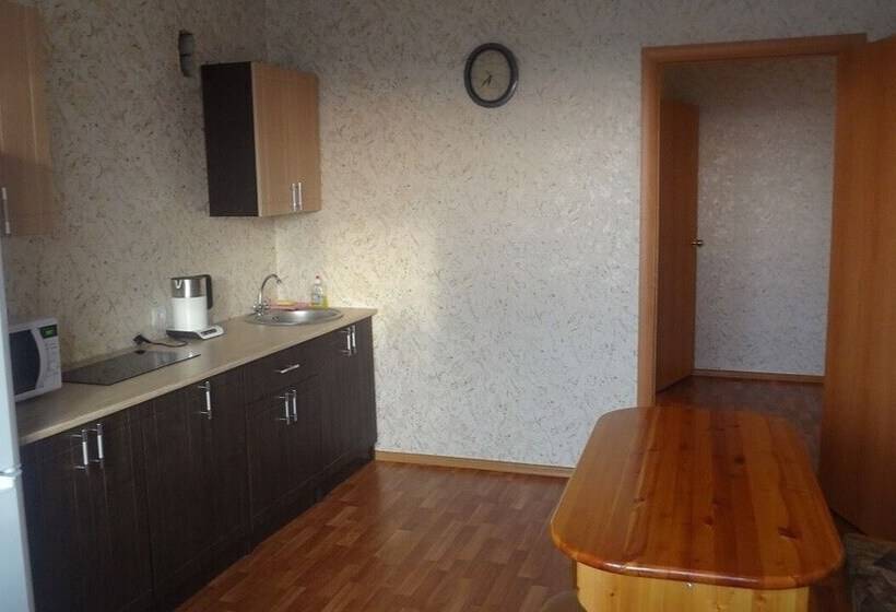 Apartment On Michurinskaya 110