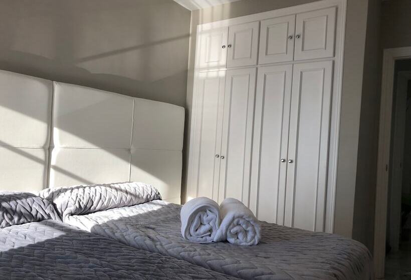 Apartment On The Beachfront