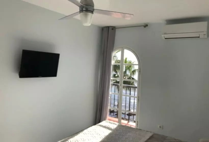 Apartment On The Beachfront